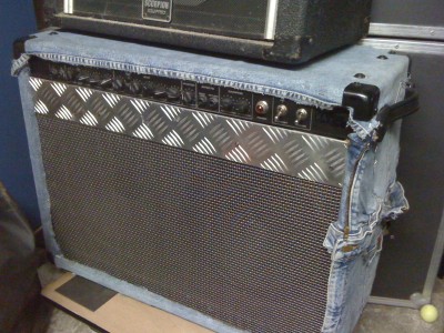 peavey vk 001.jpg