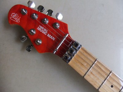 evh1.jpg