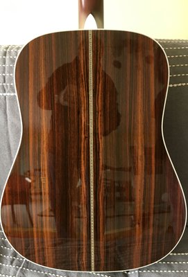 martin hd28 d.jpg