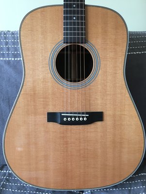 martin hd28 b.jpg