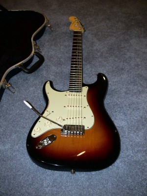 Fender Stratocaster US 50th Anniversary.JPG