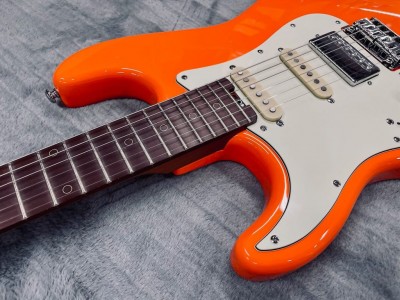 Schecter Nick Johnston.jpg